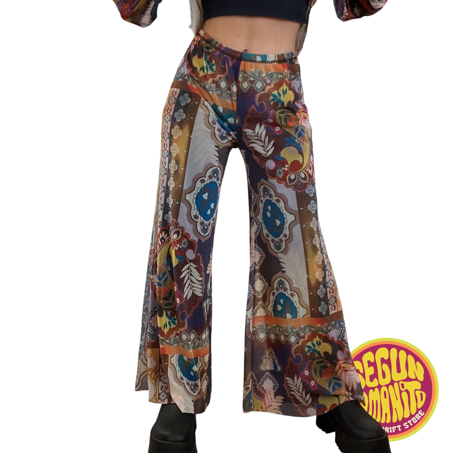 Modern Goes 70’s Pant Set