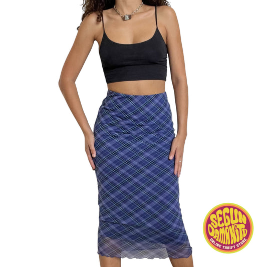 Modern goes 90’s Stretchy Mid Length Skirt